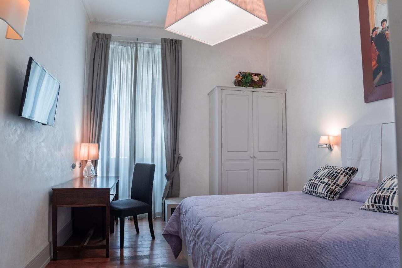 Il Salotto Di Firenze Pensión 3*